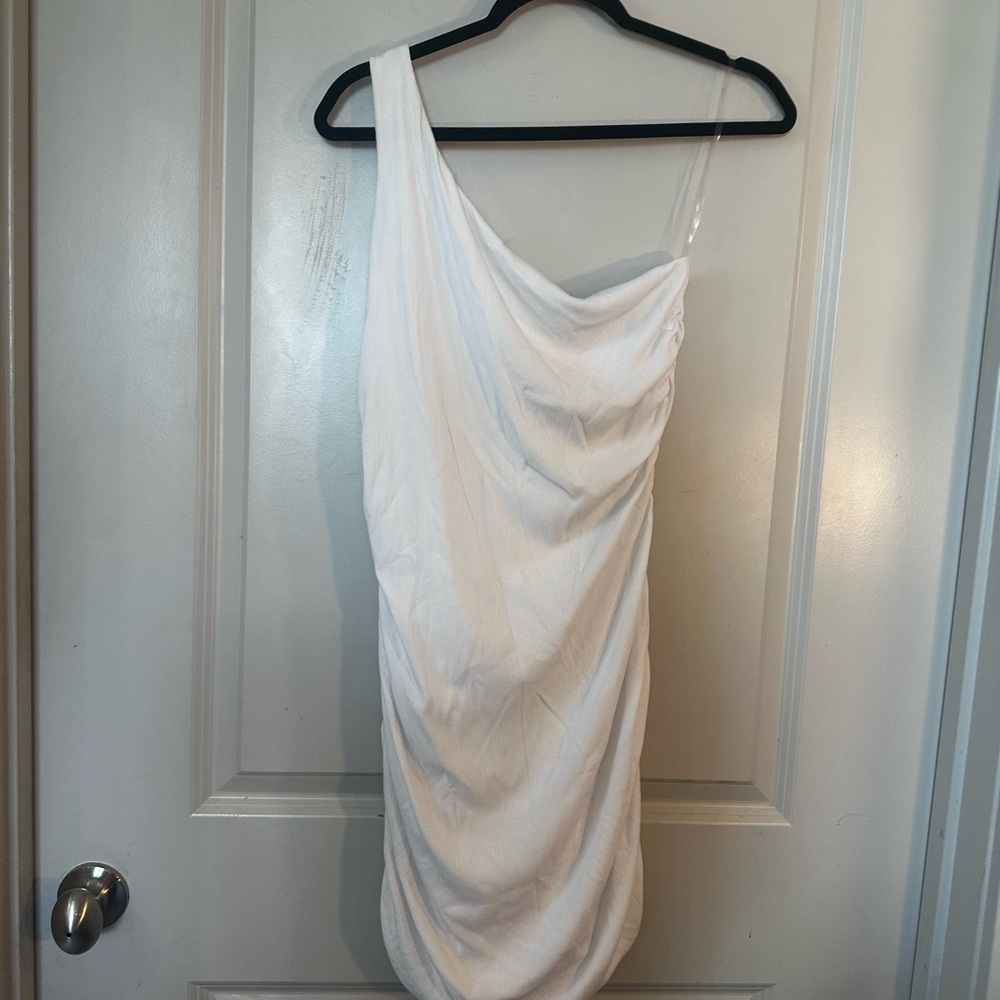 NEW Illa Illa White One Shoulder Ruched Ribbed Bubble Hem Dress, Large - Picture 5 of 8